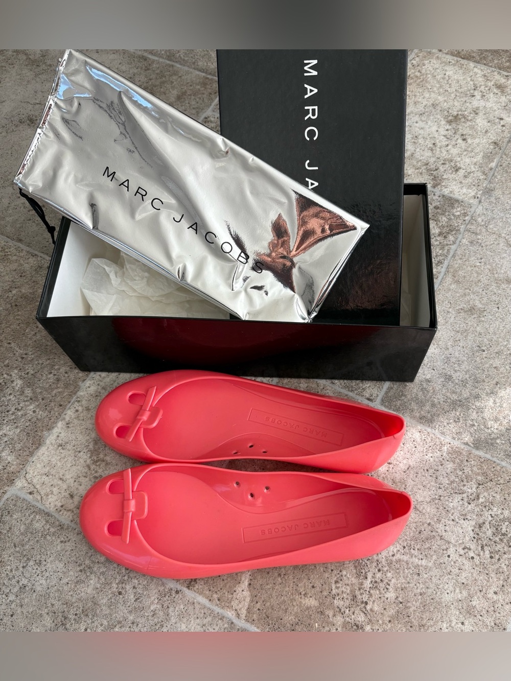 Brand new with box. Marc Jacobs Women's Pink Ballet Flats - Rubber Bow